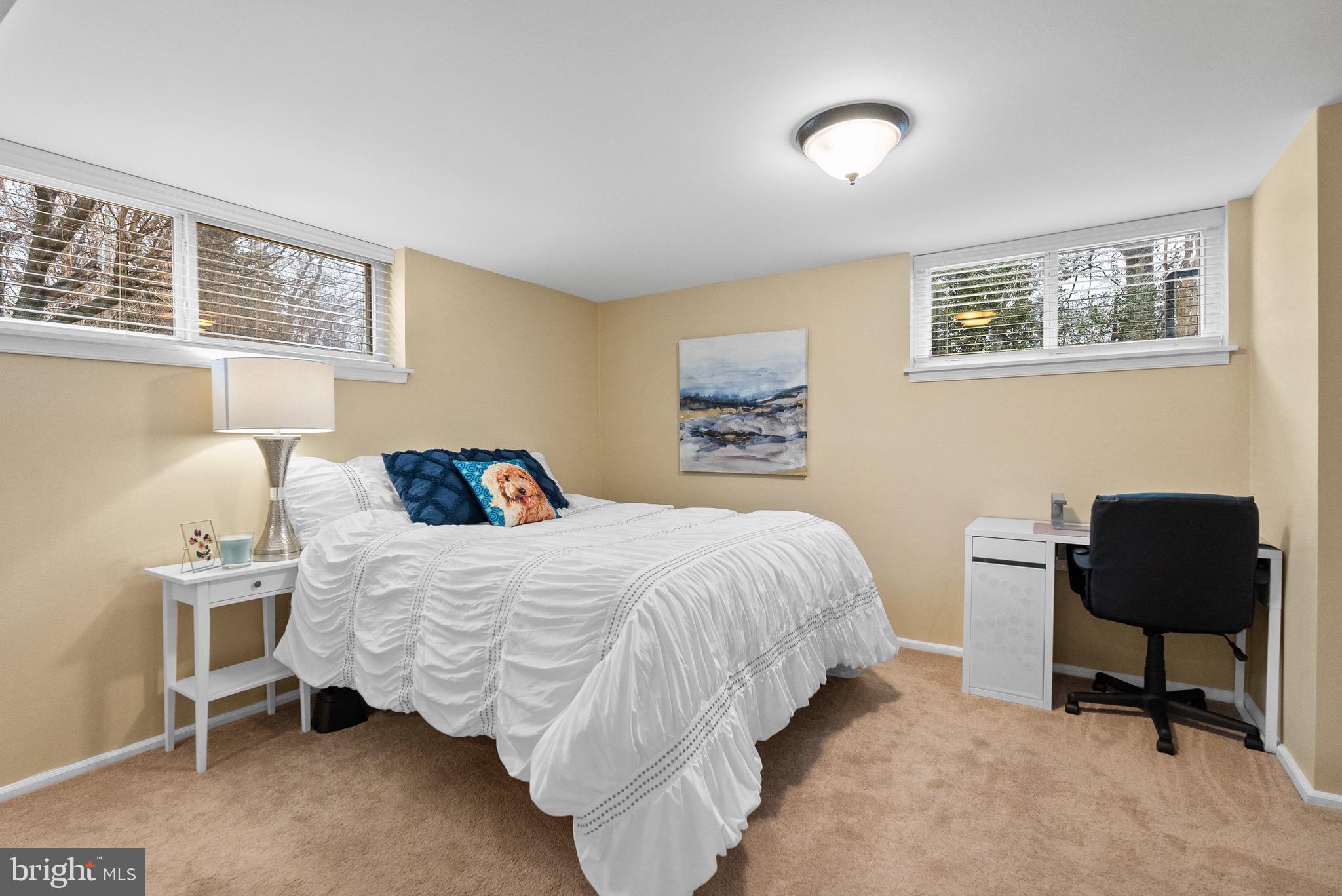 7911 BAINBRIDGE ROAD