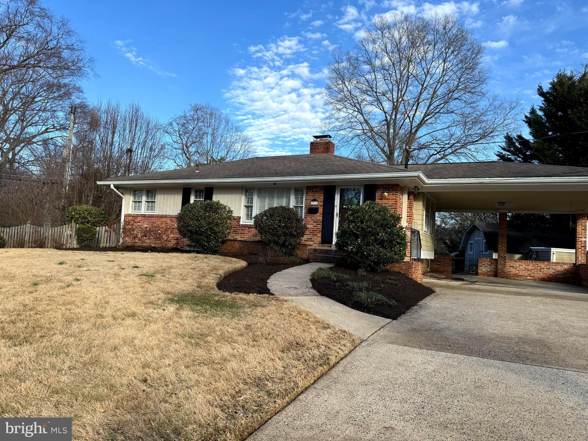 7911 BAINBRIDGE ROAD