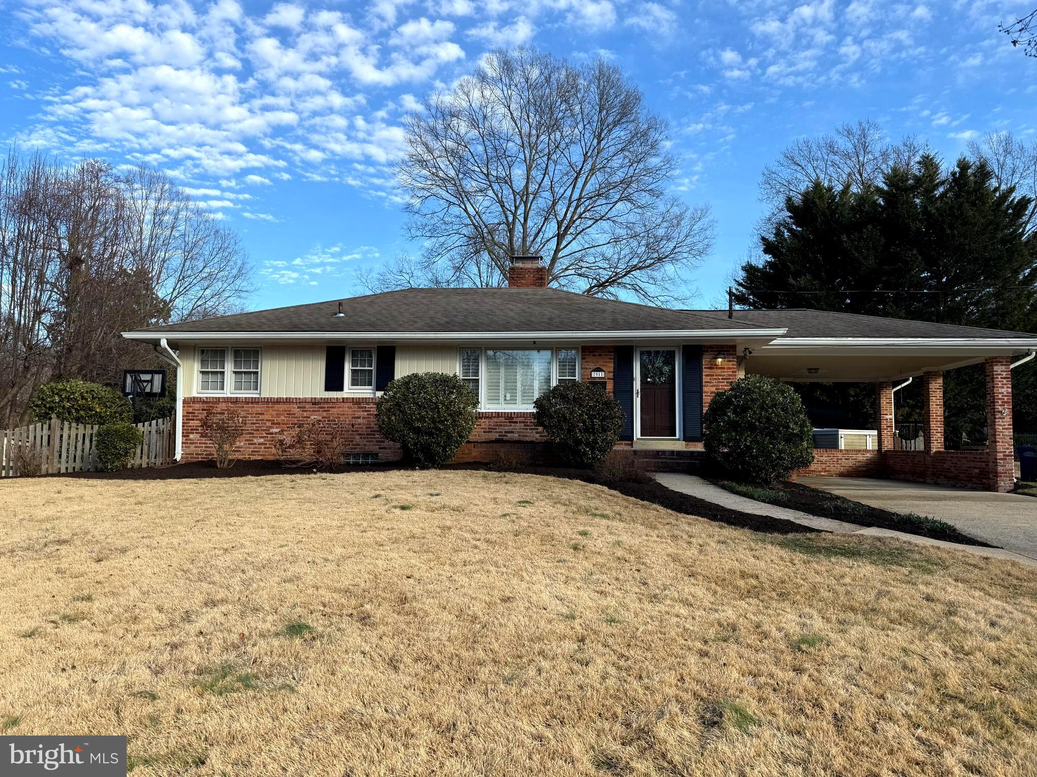 7911 BAINBRIDGE ROAD