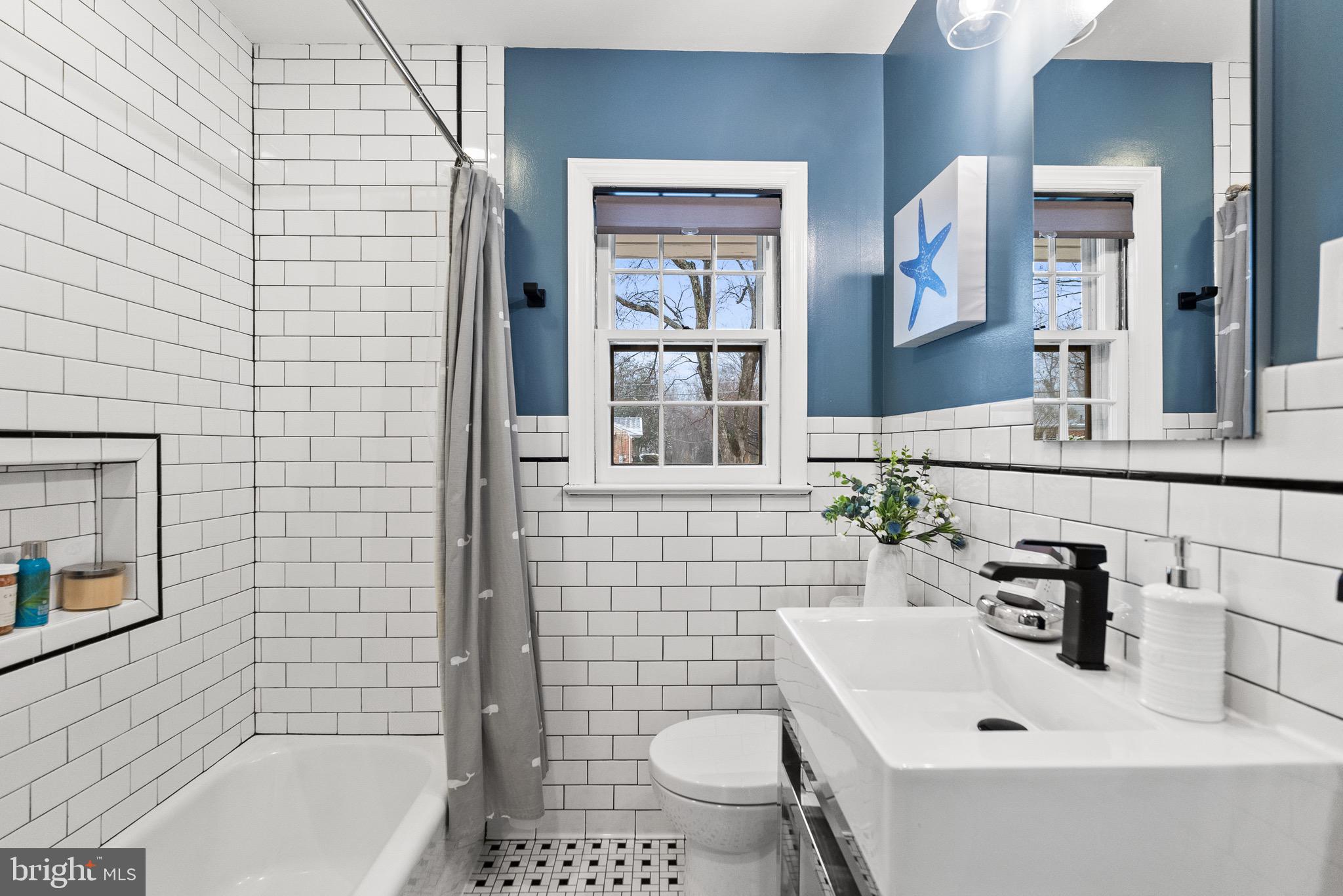 7911 BAINBRIDGE ROAD