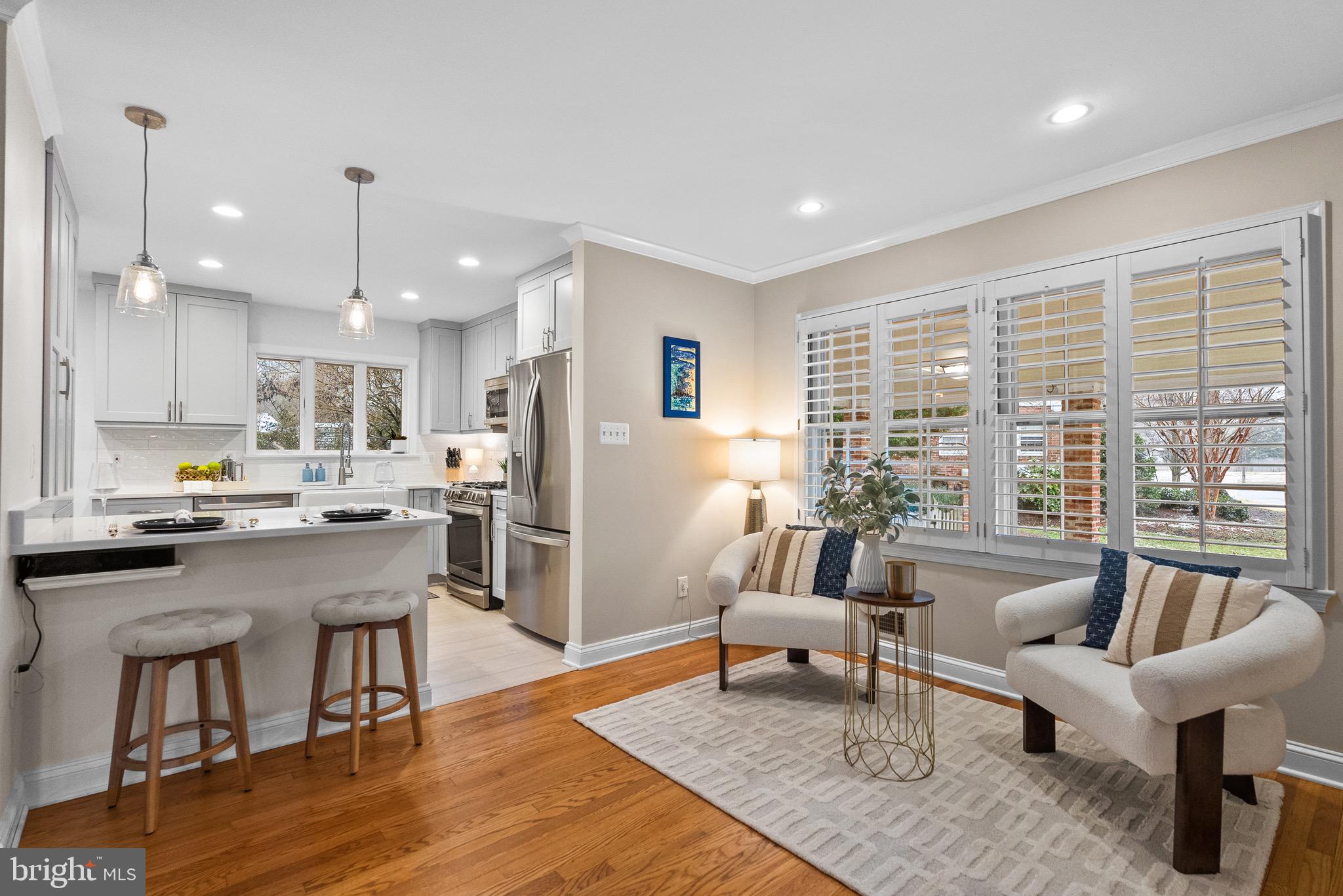 7911 BAINBRIDGE ROAD