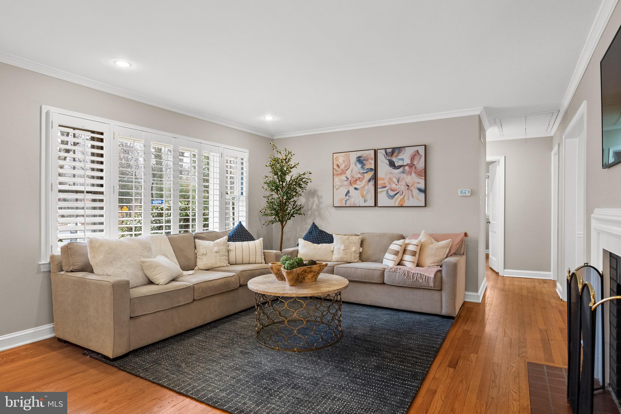 7911 BAINBRIDGE ROAD