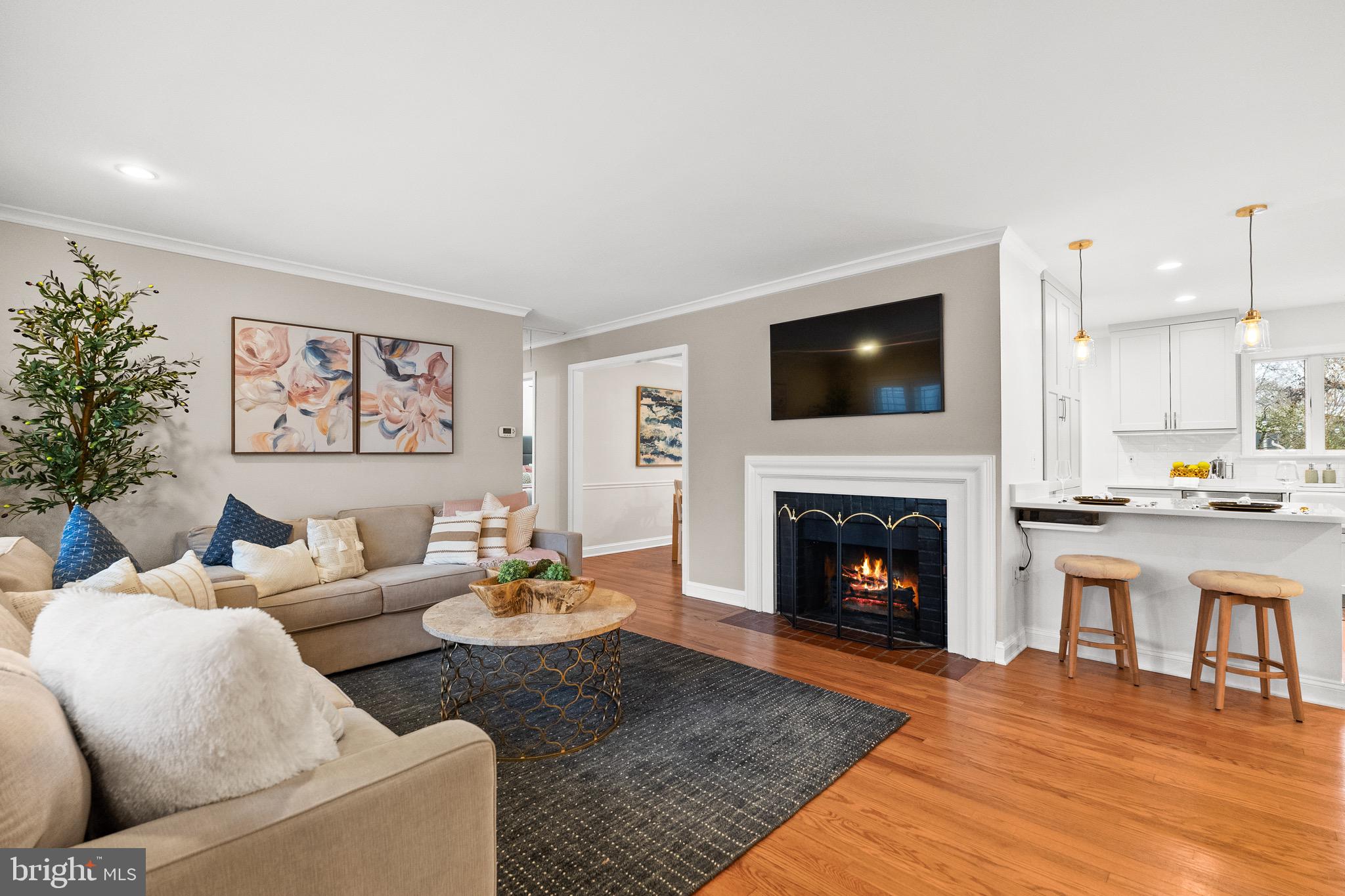 7911 BAINBRIDGE ROAD