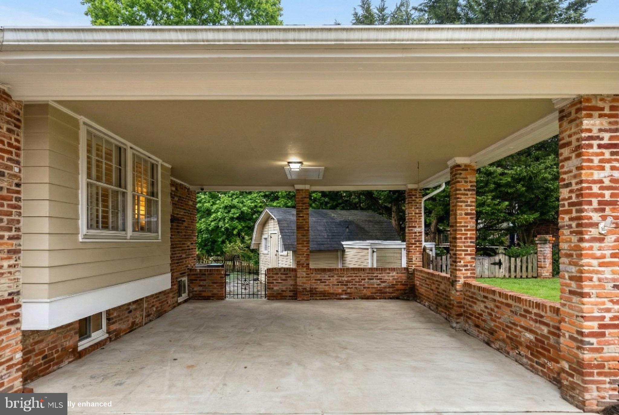 7911 BAINBRIDGE ROAD