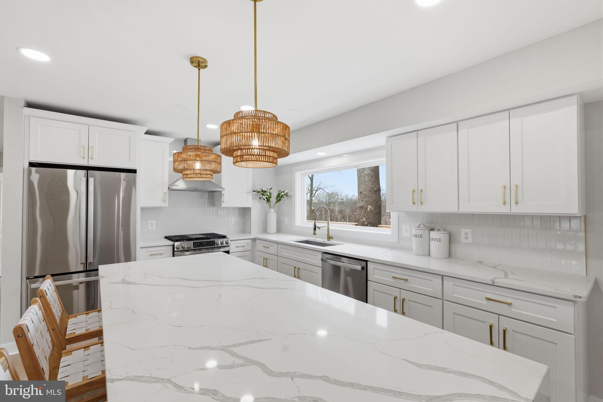 2408 WILLIAM AND MARY DRIVE