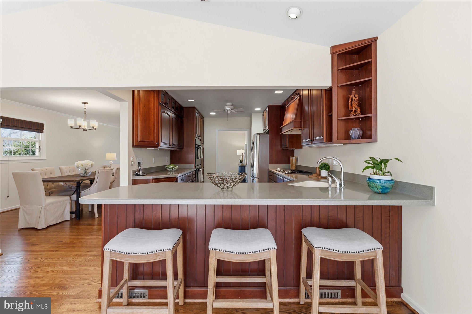 1133 ANESBURY LANE