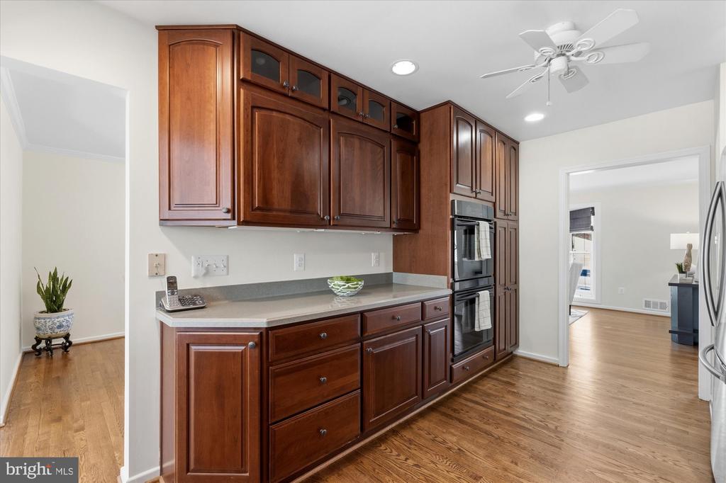 1133 ANESBURY LANE