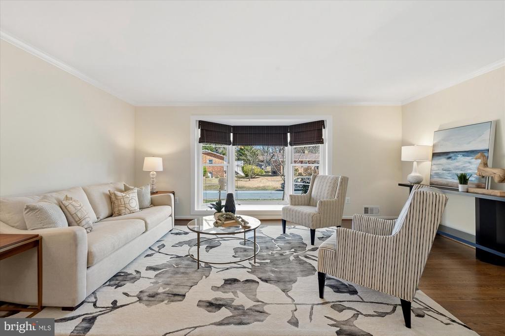 1133 ANESBURY LANE