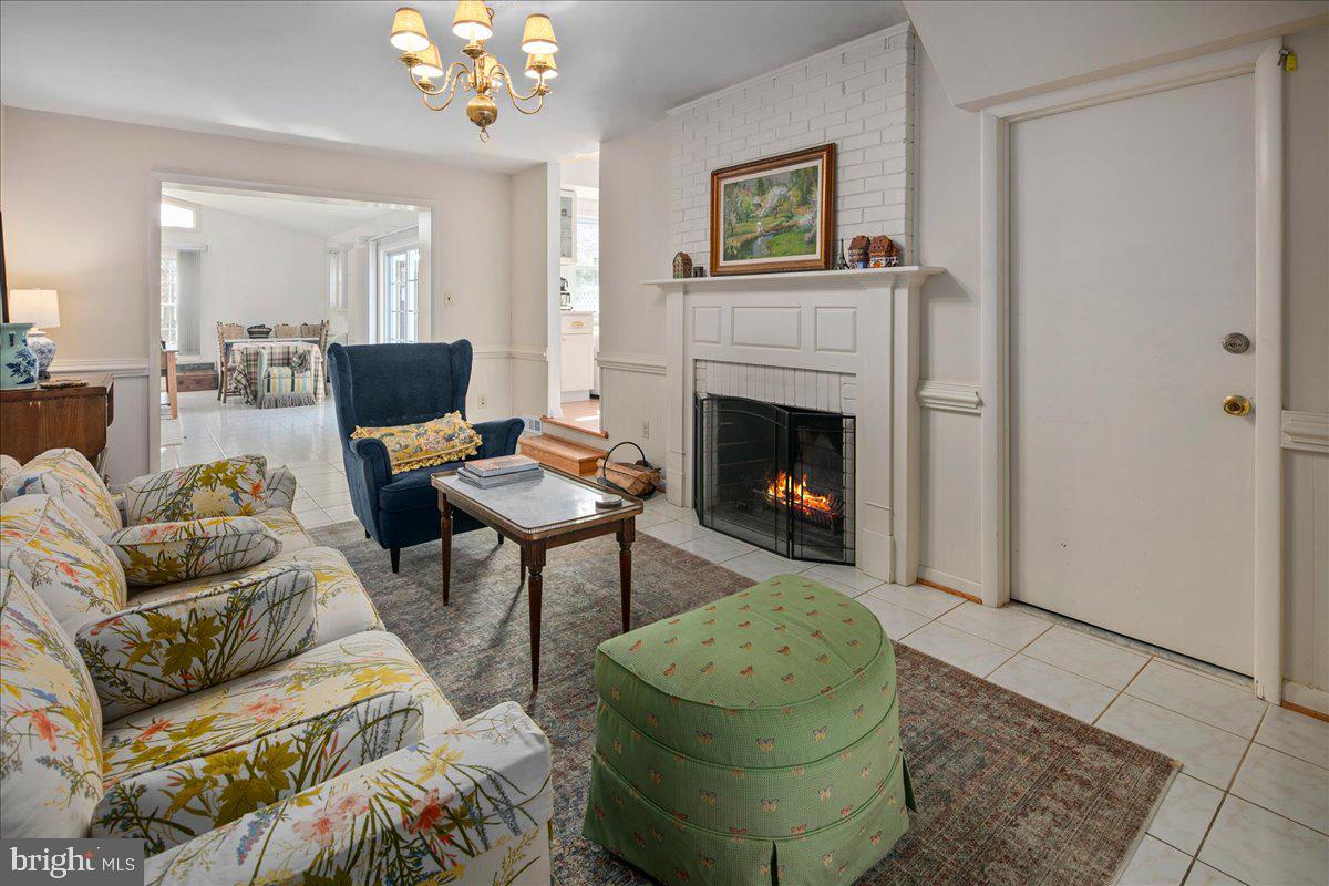 3123 LITTLE CREEK LANE