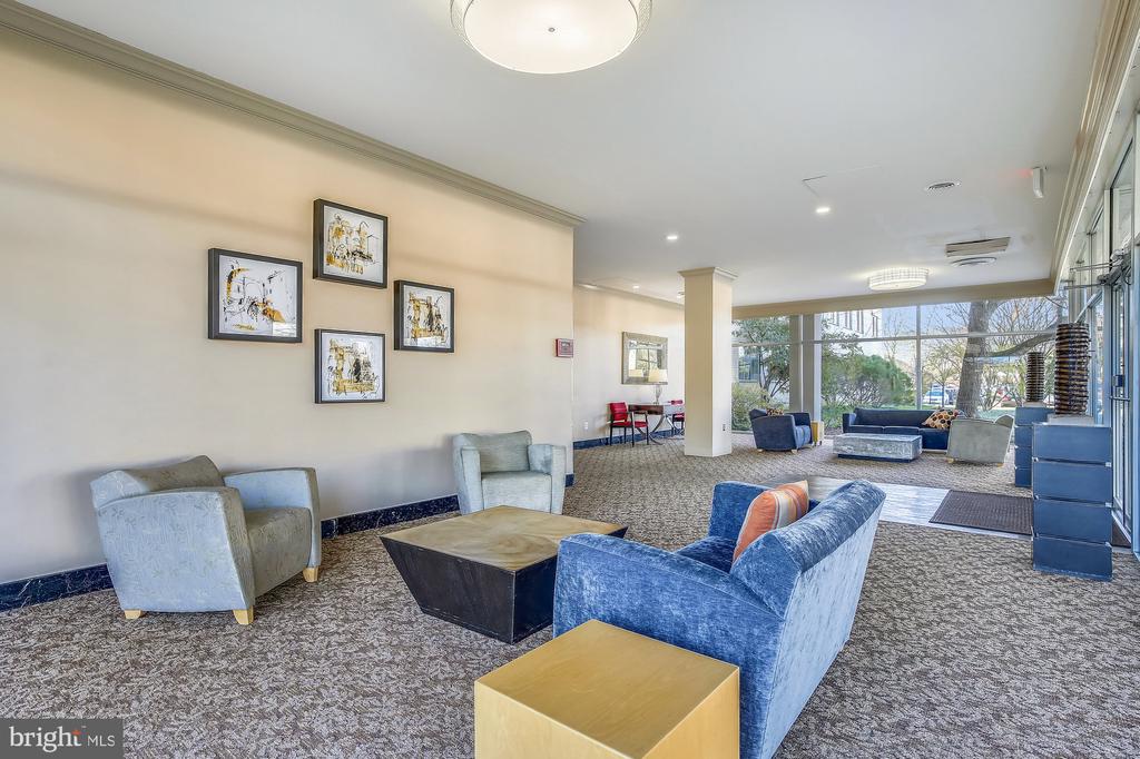 6621 WAKEFIELD DRIVE 317
