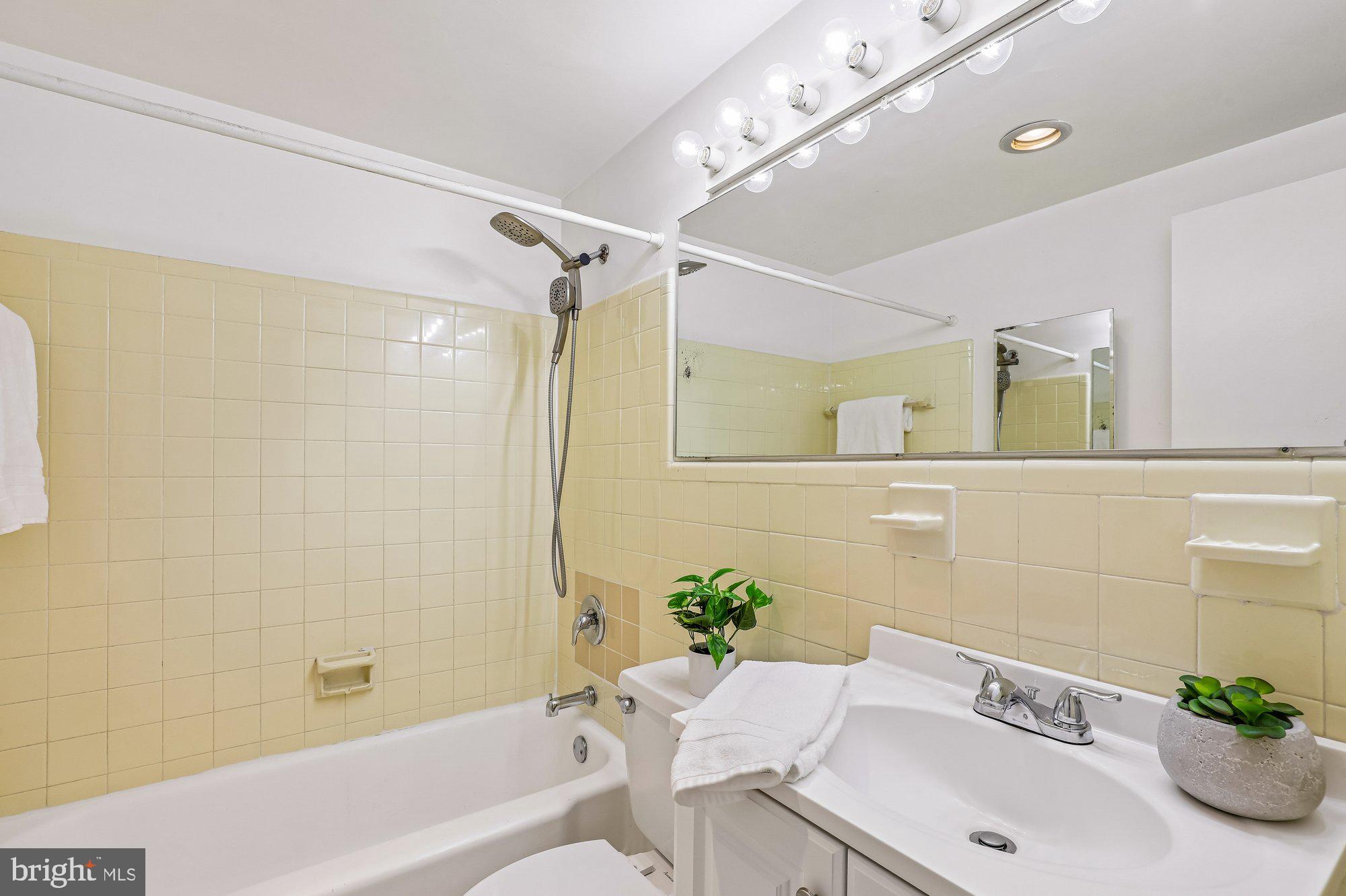 6621 WAKEFIELD DRIVE 317