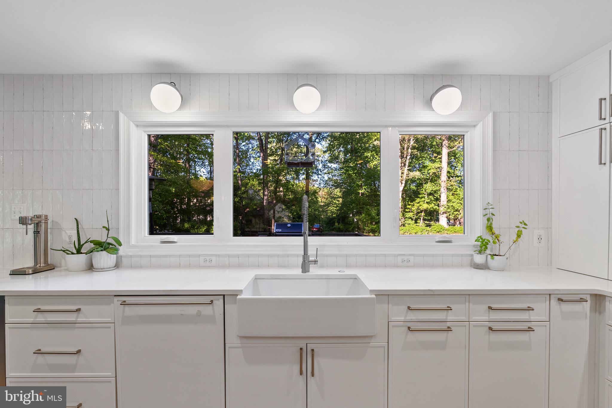 3121 TRENHOLM DRIVE
