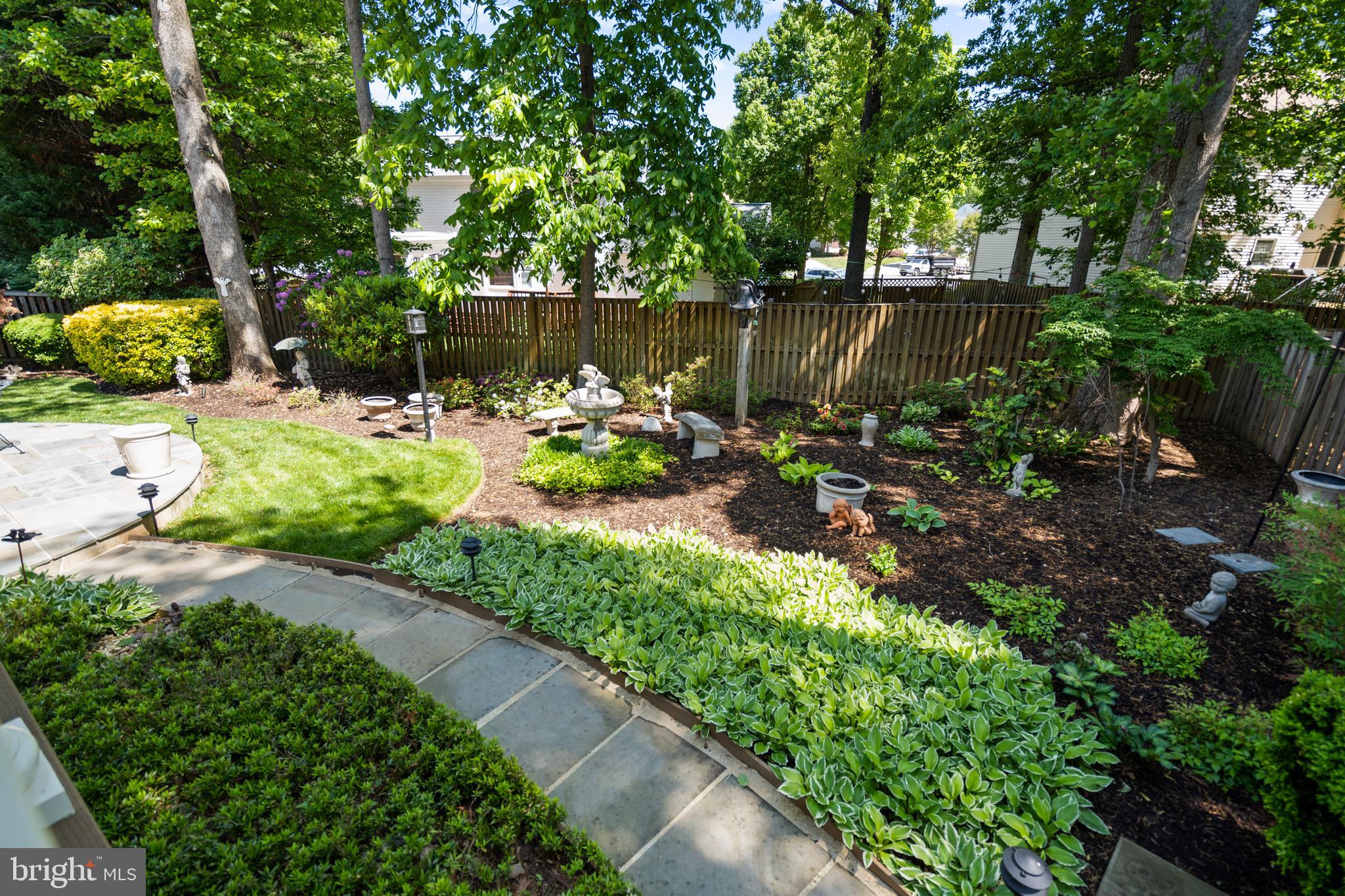 7905 BELLEFLOWER DRIVE