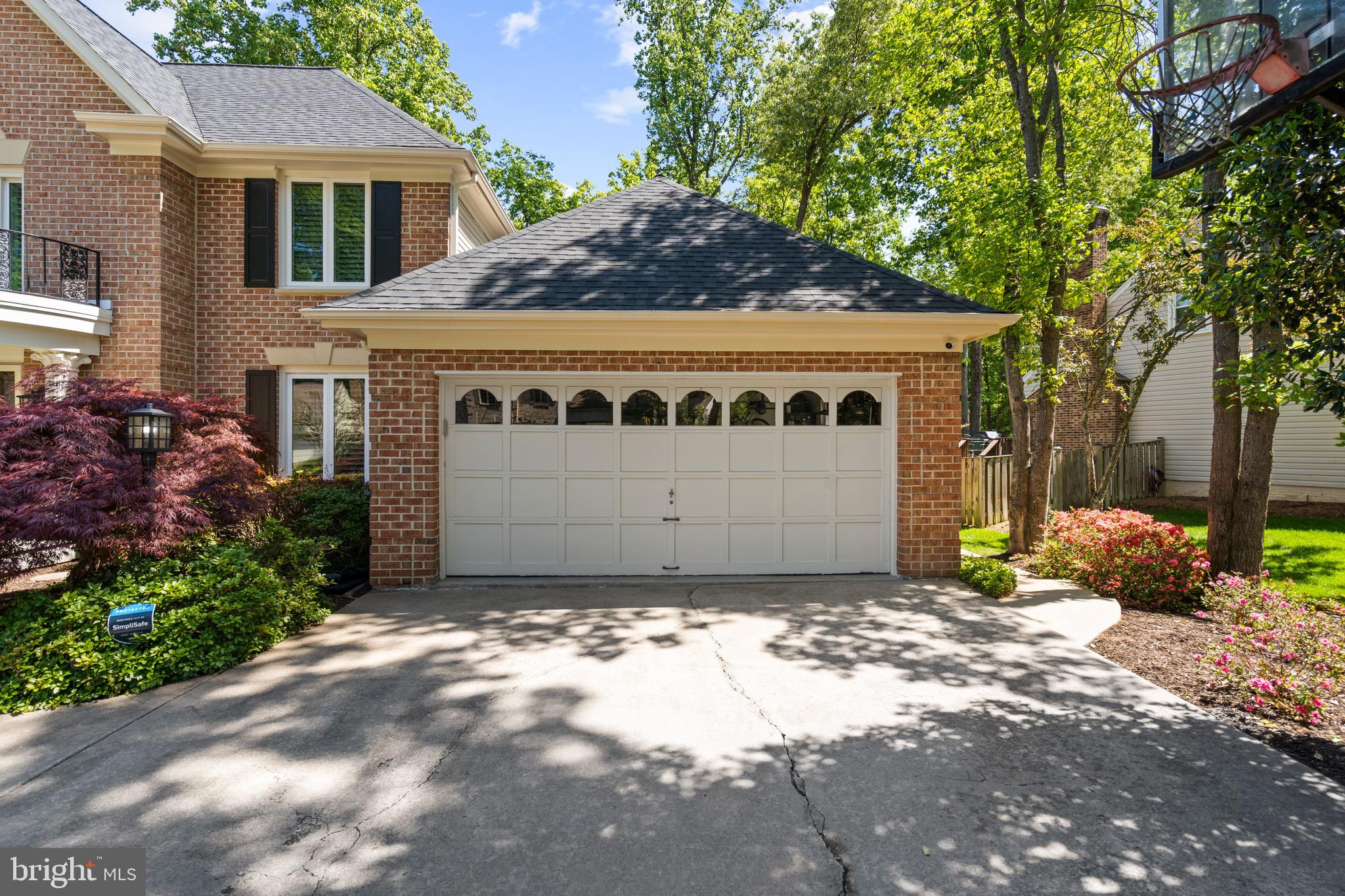 7905 BELLEFLOWER DRIVE