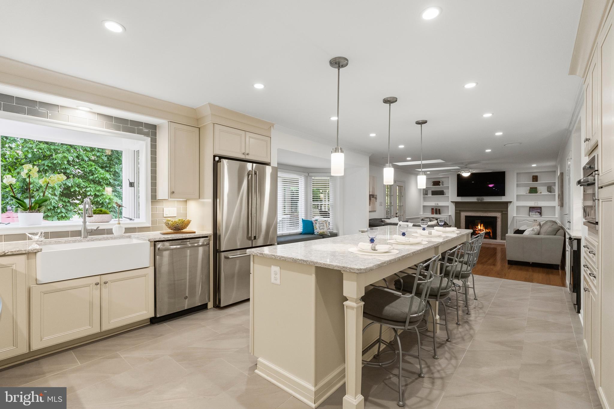 7905 BELLEFLOWER DRIVE