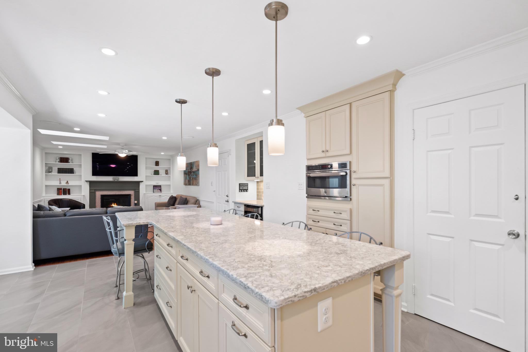 7905 BELLEFLOWER DRIVE