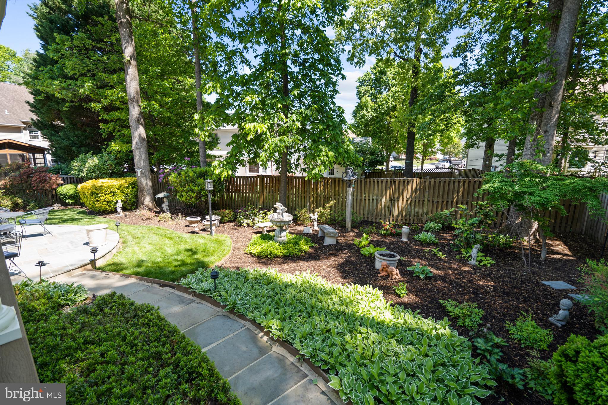 7905 BELLEFLOWER DRIVE