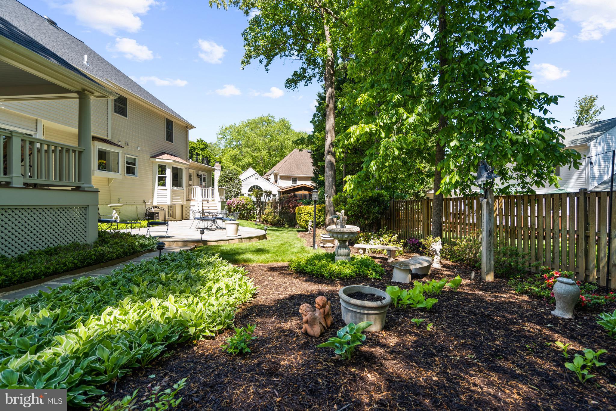 7905 BELLEFLOWER DRIVE