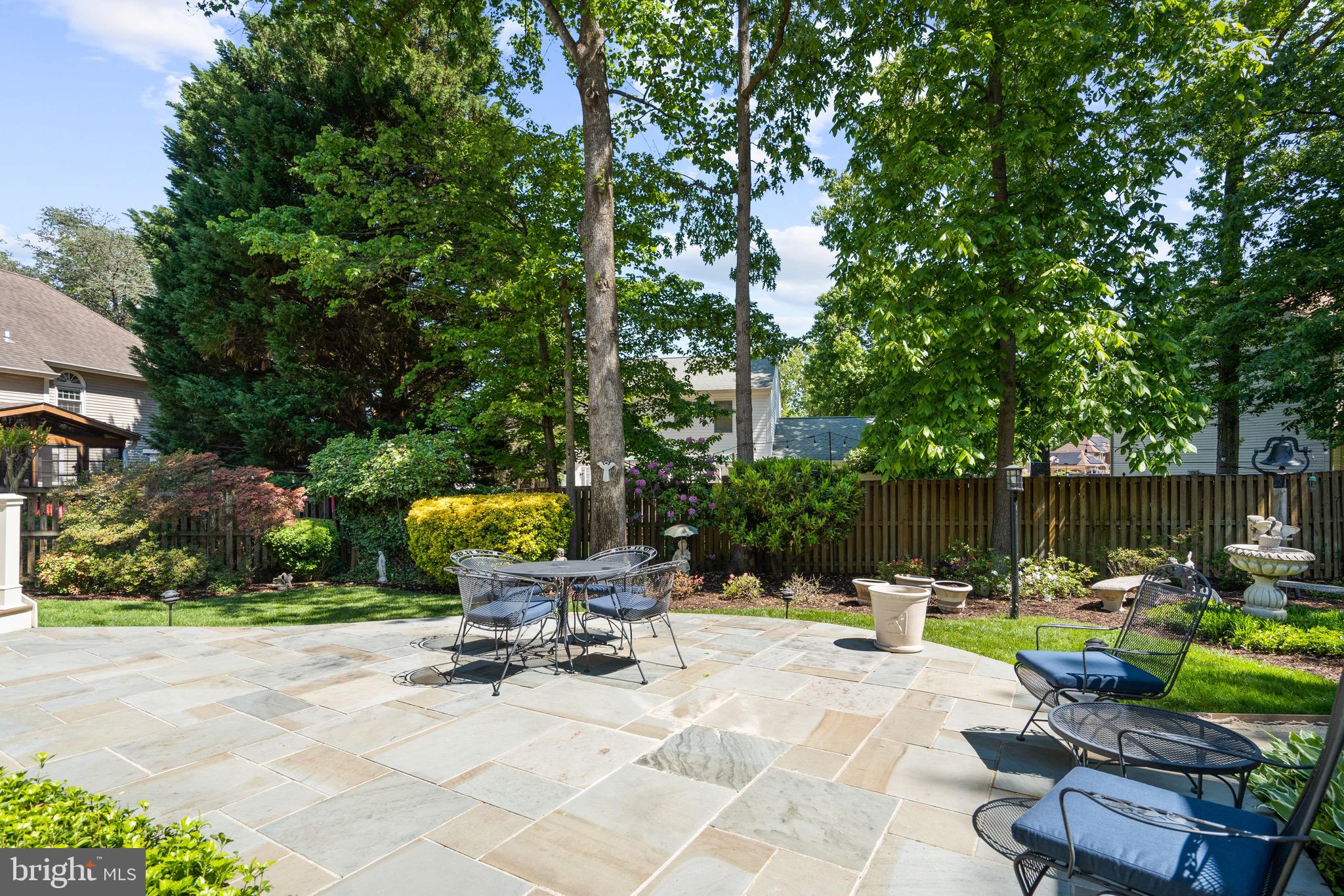 7905 BELLEFLOWER DRIVE