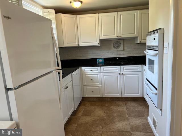 8512 DOYLE DRIVE