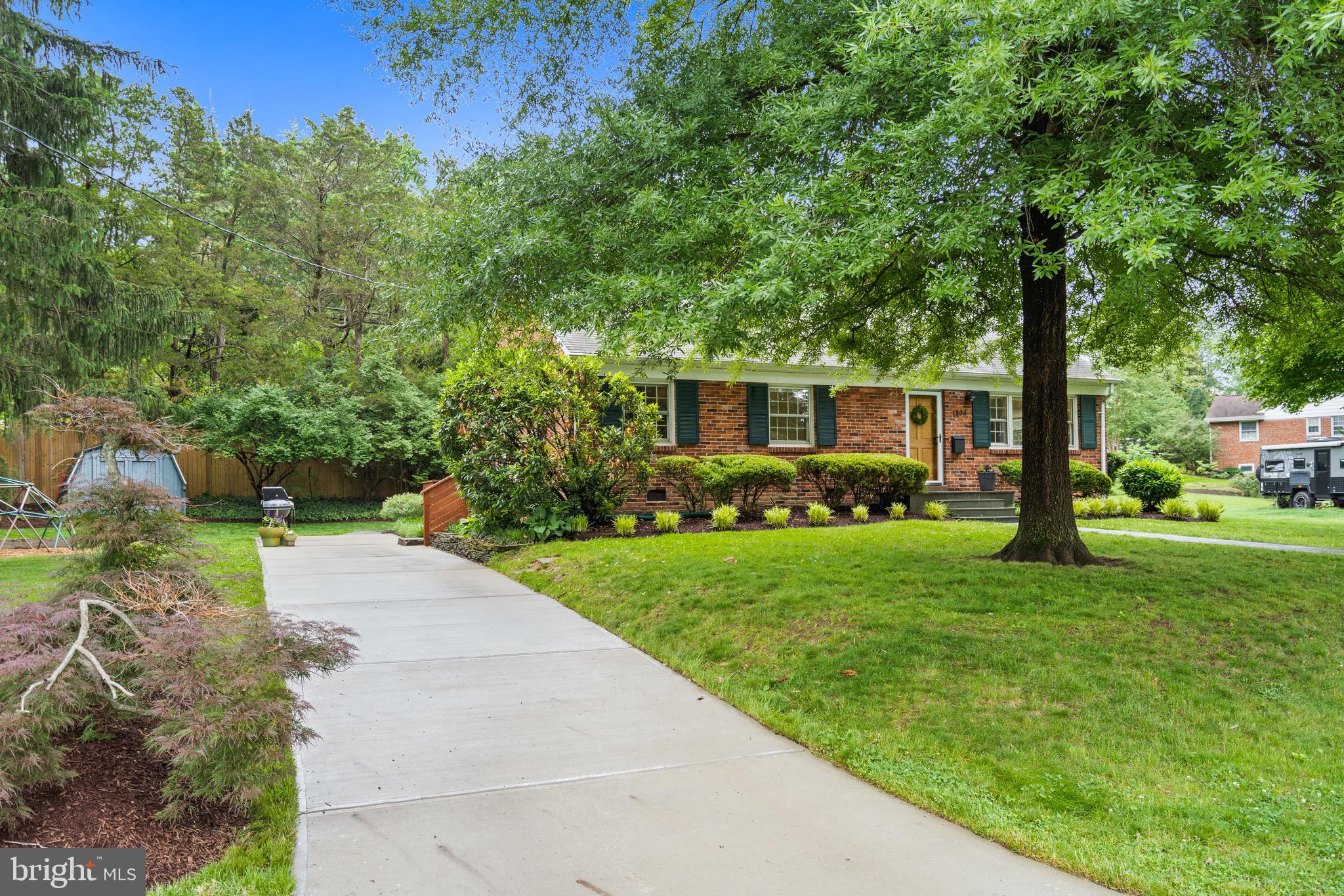 1504 DARE COURT