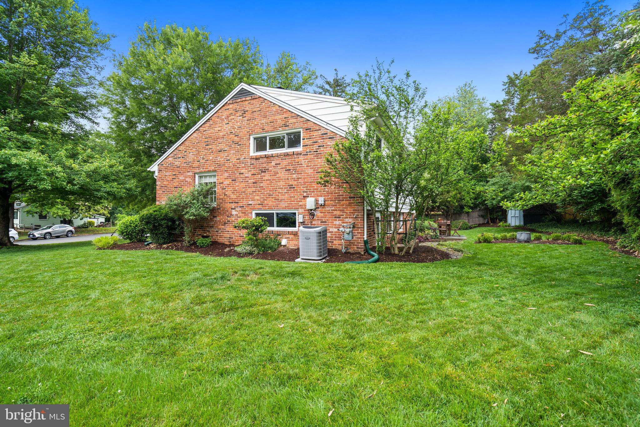1504 DARE COURT