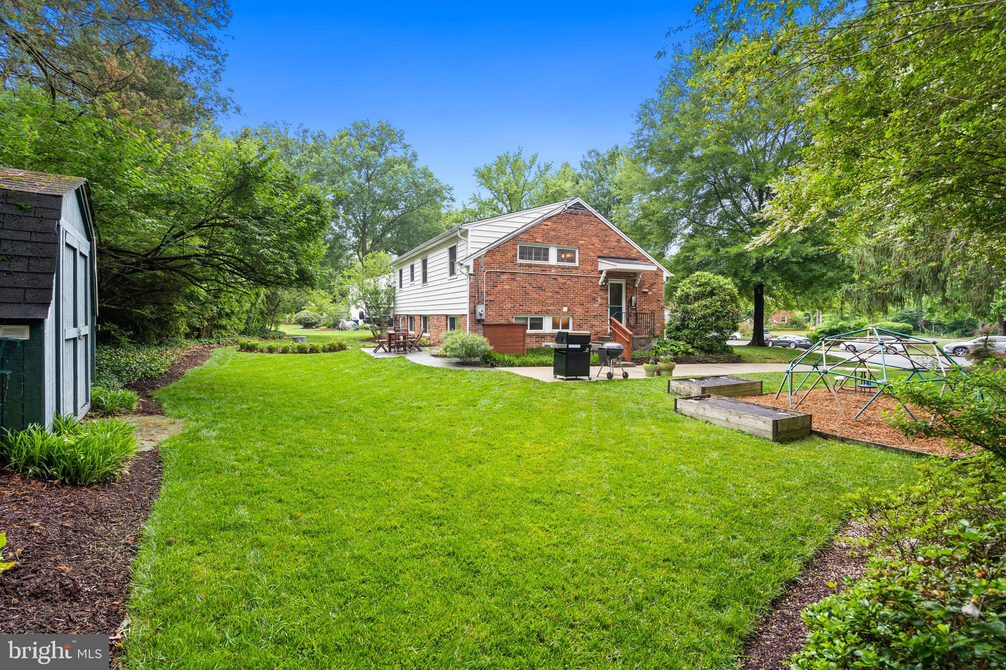 1504 DARE COURT