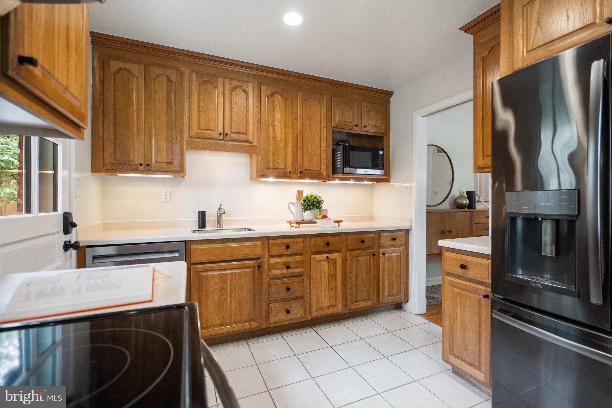 1504 DARE COURT