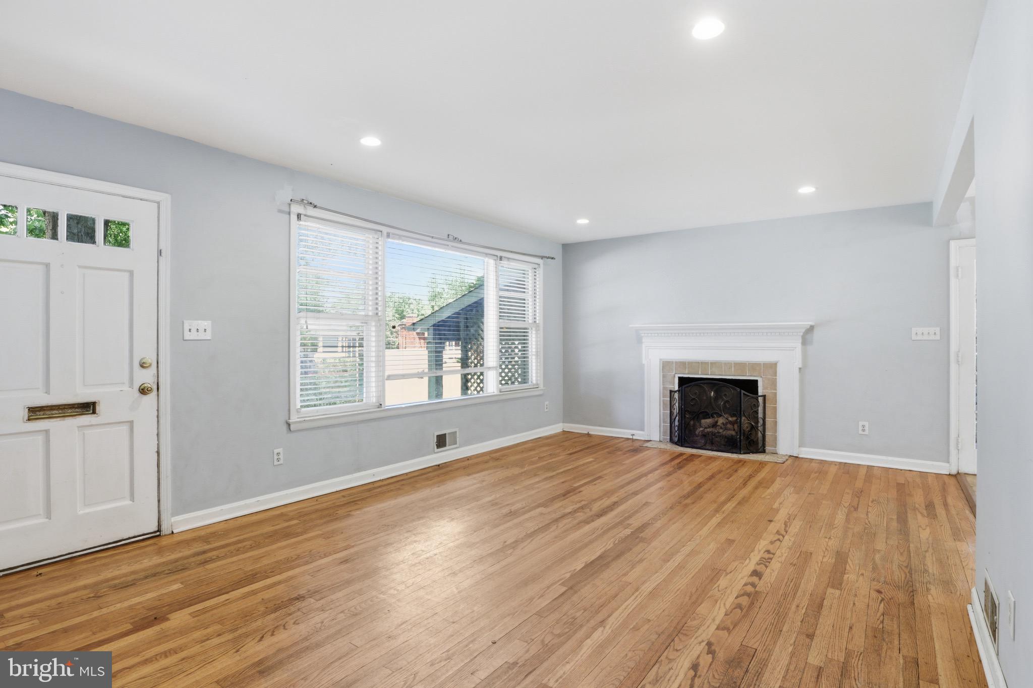 8403 FELTON LANE