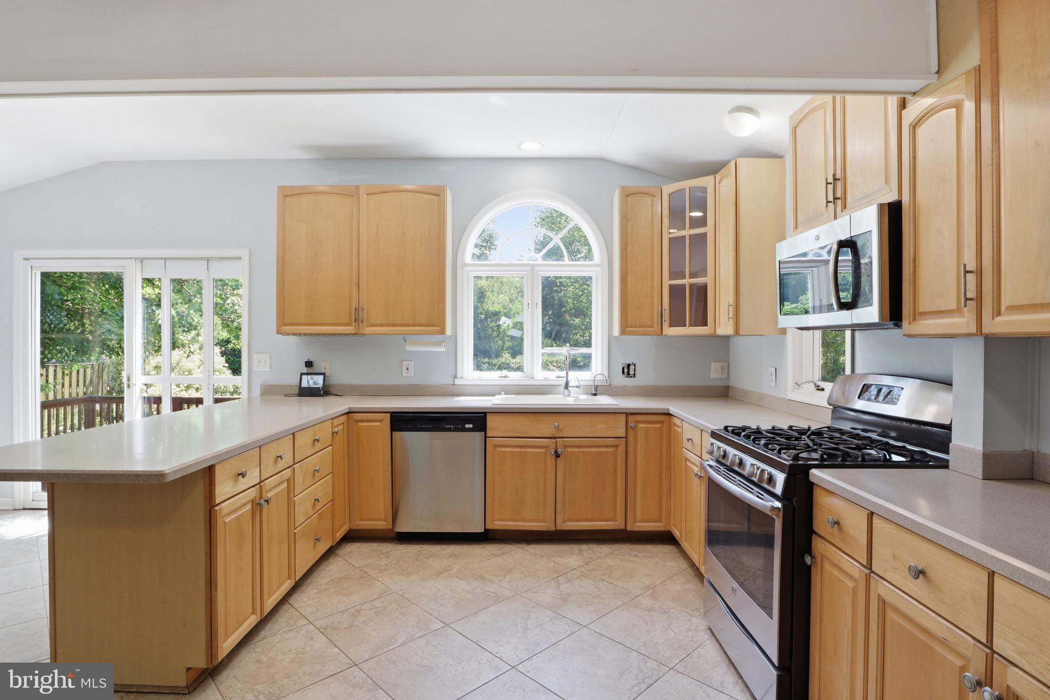 8403 FELTON LANE