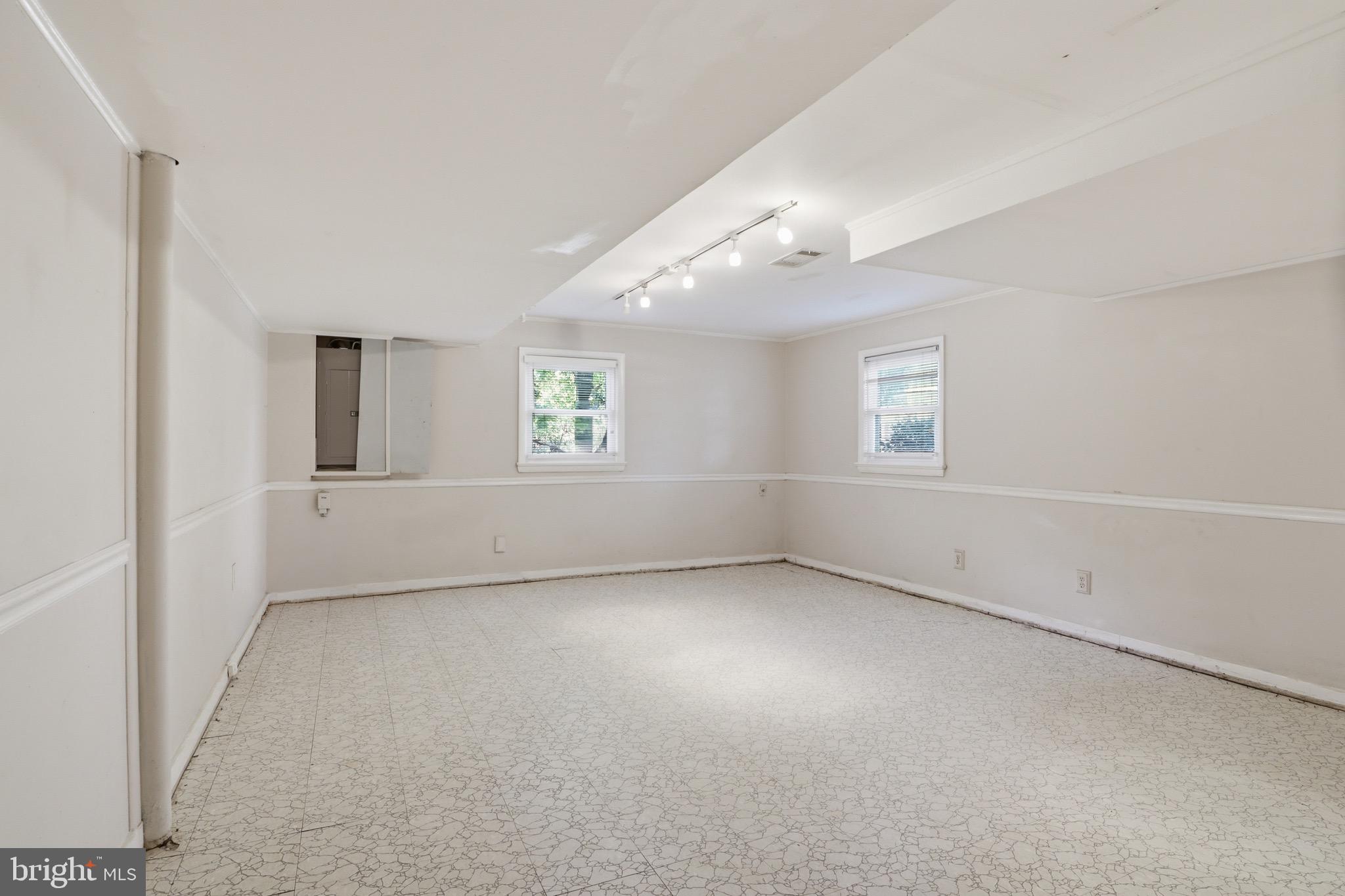 8403 FELTON LANE