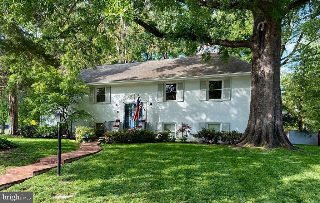 1014 POTOMAC LANE