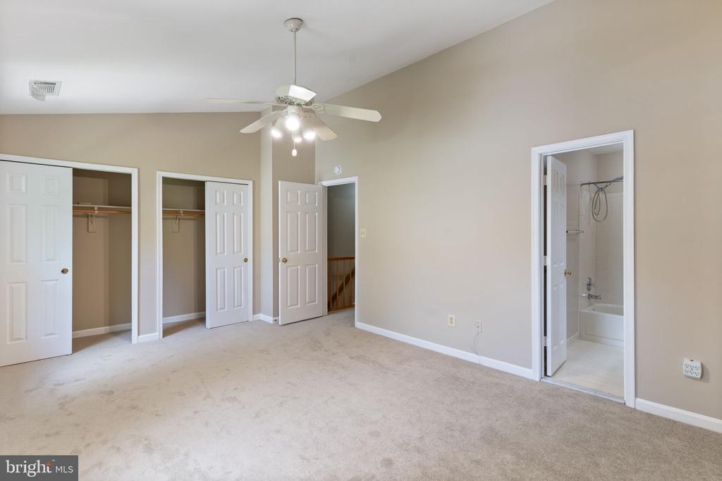 8073 MORNING MEADOW COURT