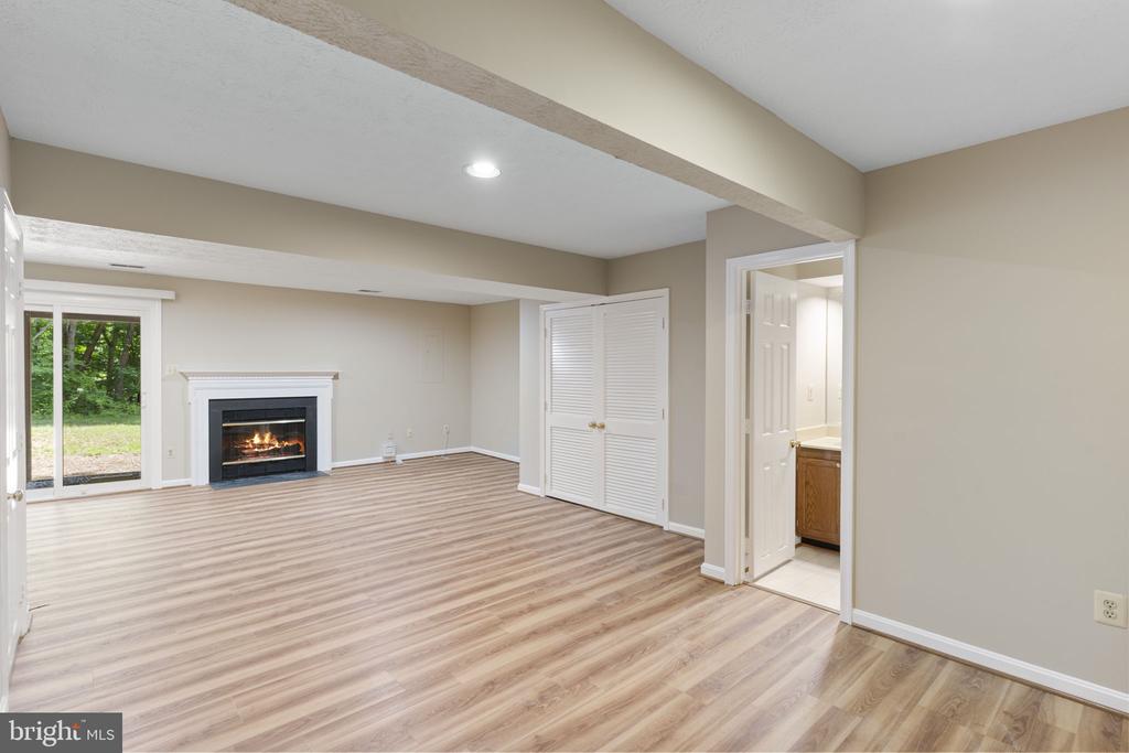 8073 MORNING MEADOW COURT
