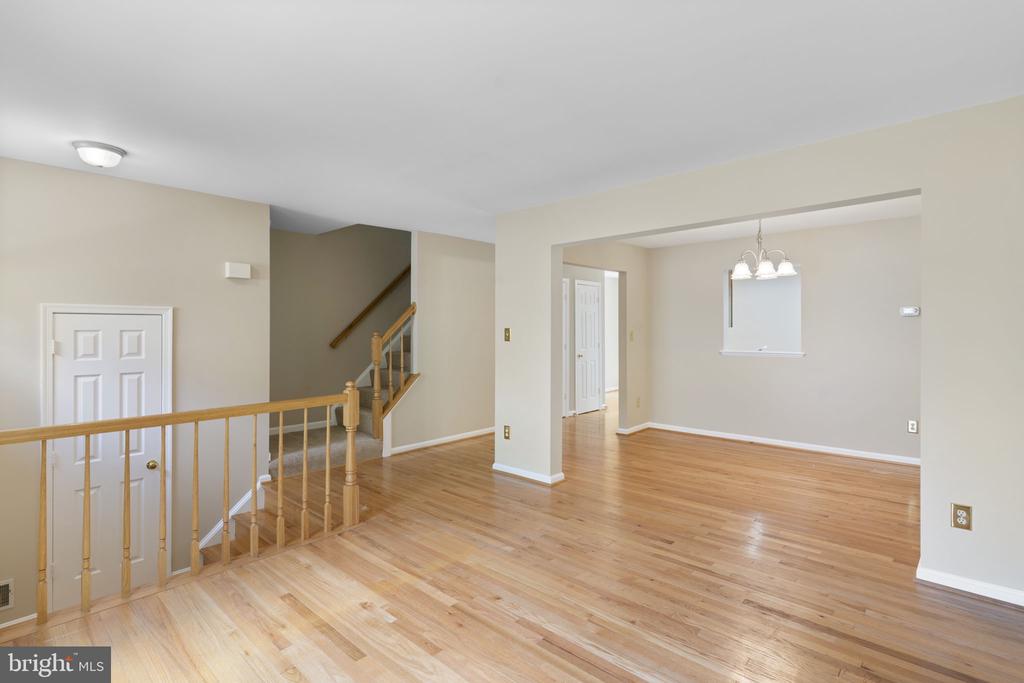 8073 MORNING MEADOW COURT