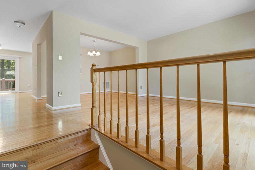 8073 MORNING MEADOW COURT