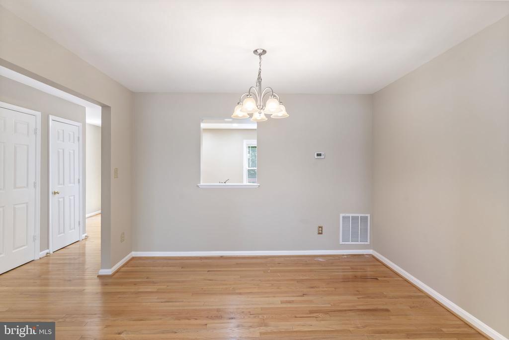 8073 MORNING MEADOW COURT