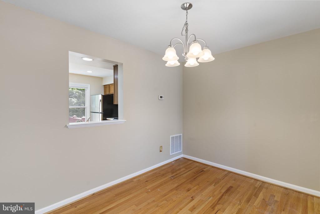 8073 MORNING MEADOW COURT