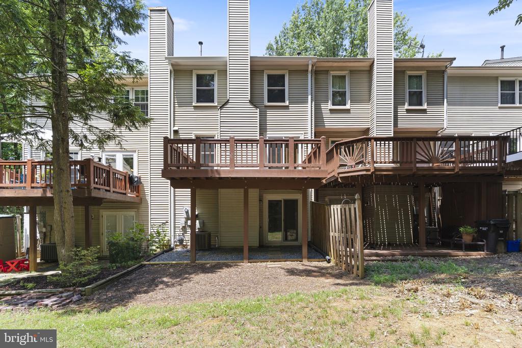 8073 MORNING MEADOW COURT