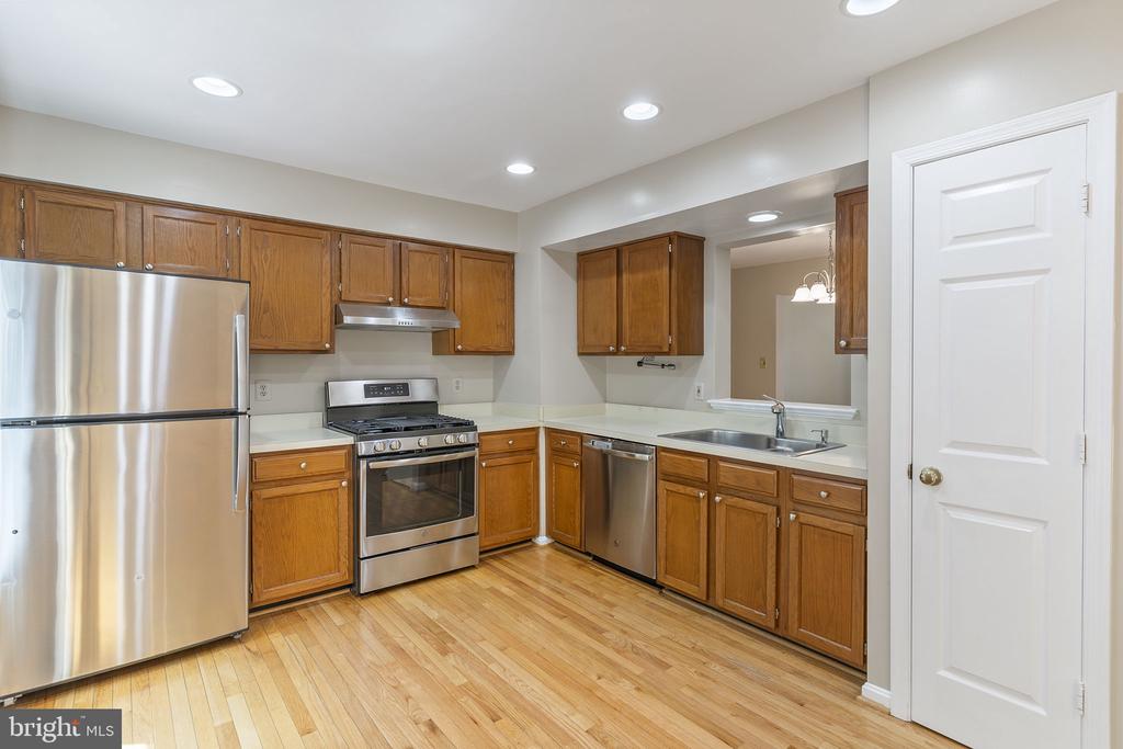8073 MORNING MEADOW COURT