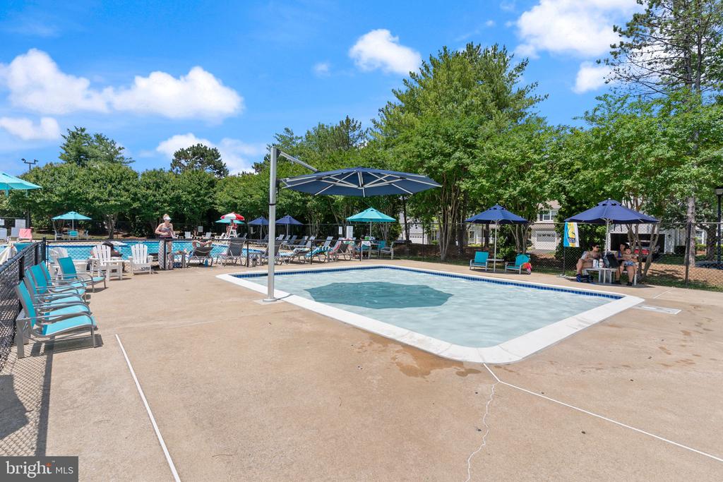 8073 MORNING MEADOW COURT