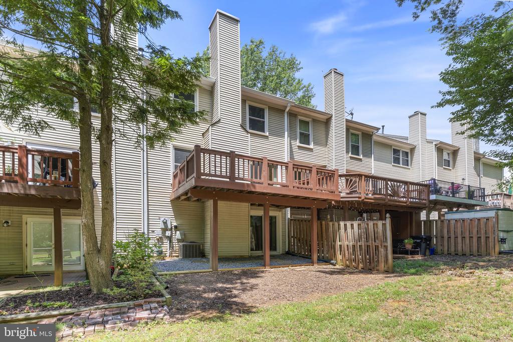 8073 MORNING MEADOW COURT