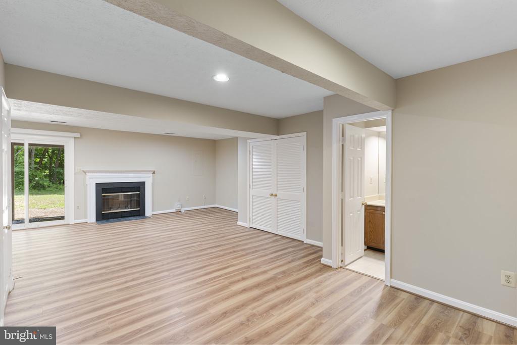 8073 MORNING MEADOW COURT
