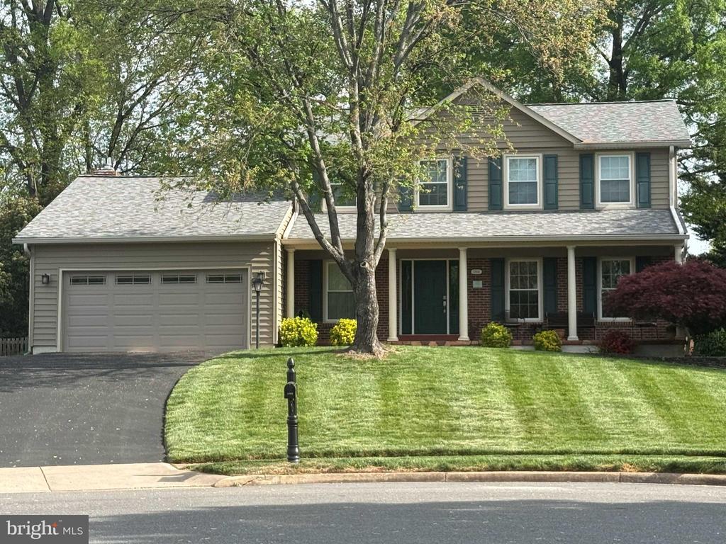 13104 CORALBERRY DRIVE