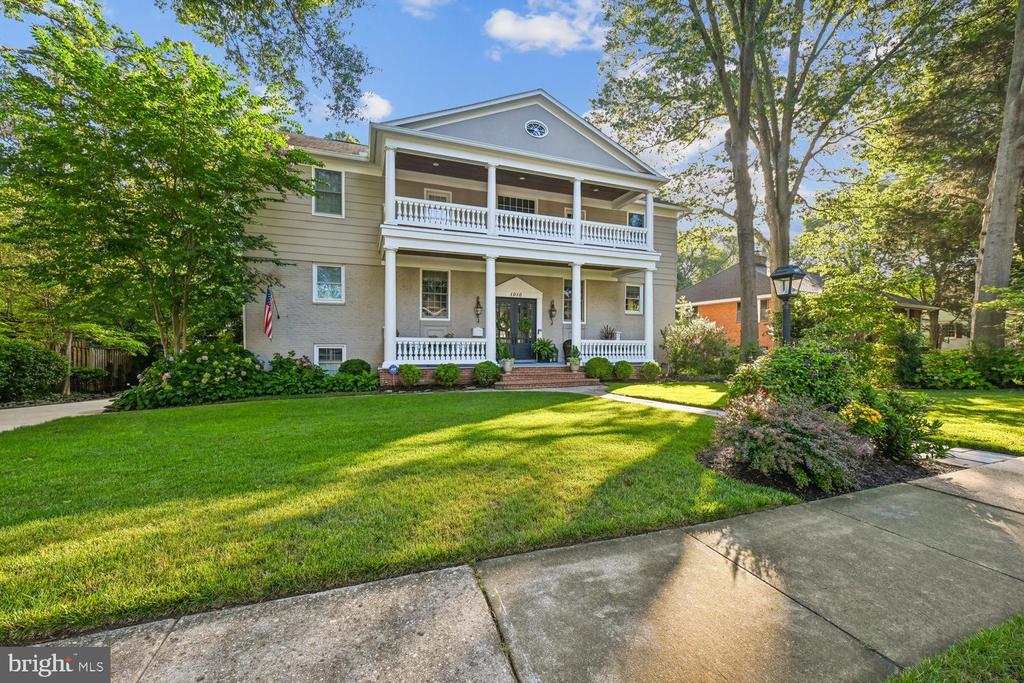 1010 EMERALD DRIVE