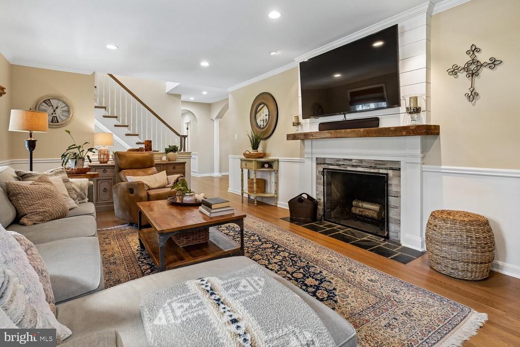 1010 EMERALD DRIVE