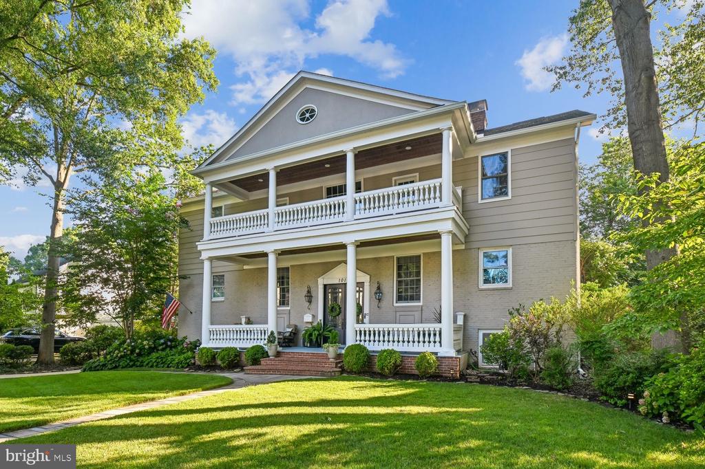 1010 EMERALD DRIVE