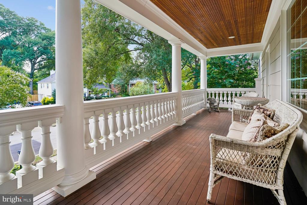1010 EMERALD DRIVE
