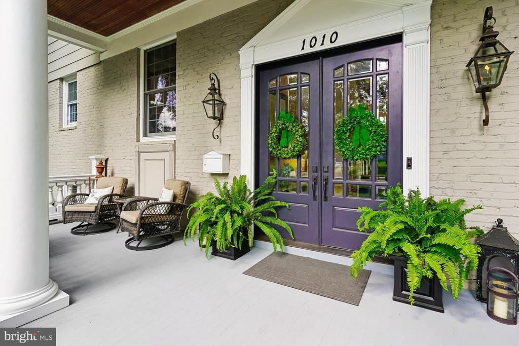 1010 EMERALD DRIVE