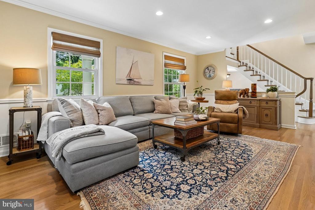1010 EMERALD DRIVE
